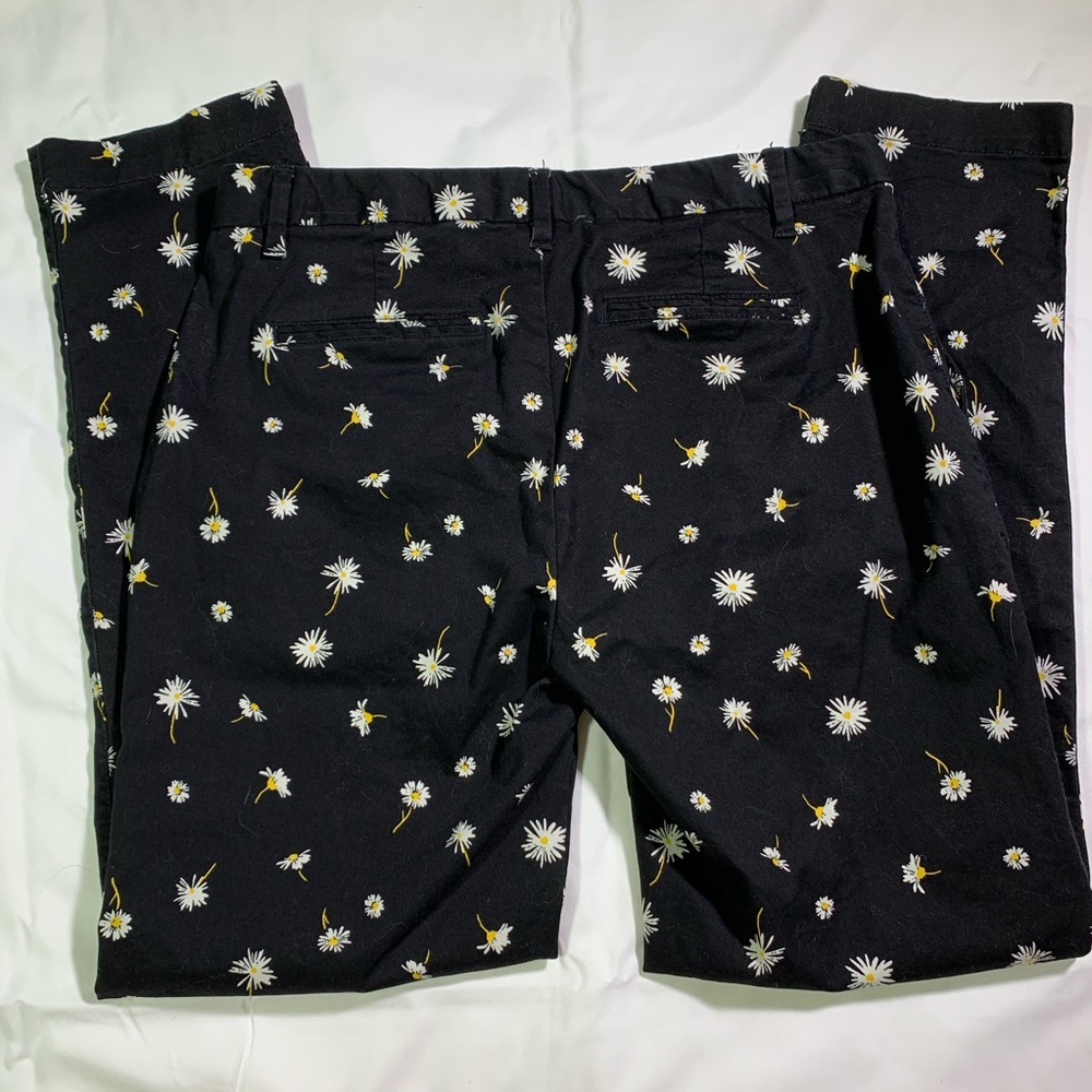 GAP Slim City crop flower pants